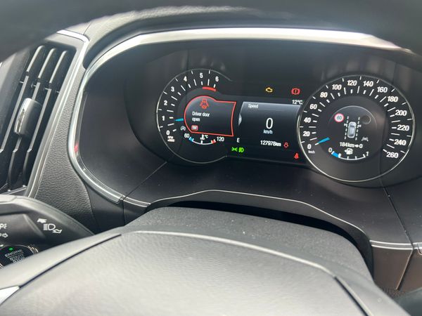 Ford galaxy titanium 370049701