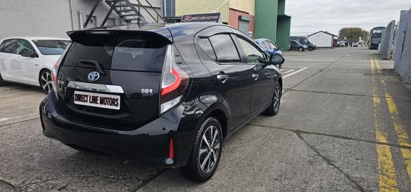 2019 (192) Toyota Aqua | Black 370060653