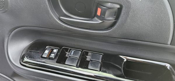 2019 (192) Toyota Aqua | Black 370060660