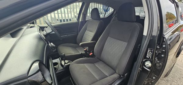 2019 (192) Toyota Aqua | Black 370060674