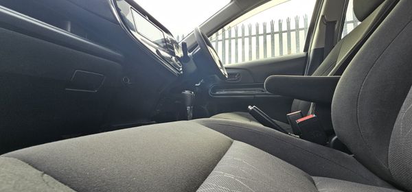 2019 (192) Toyota Aqua | Black 370060676