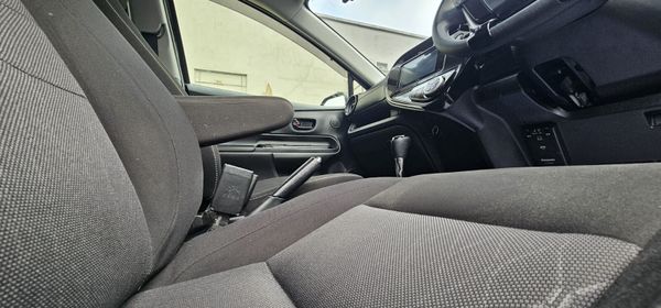 2019 (192) Toyota Aqua | Black 370060670