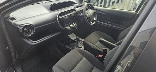 2019 (192) Toyota Aqua | Black 370060672