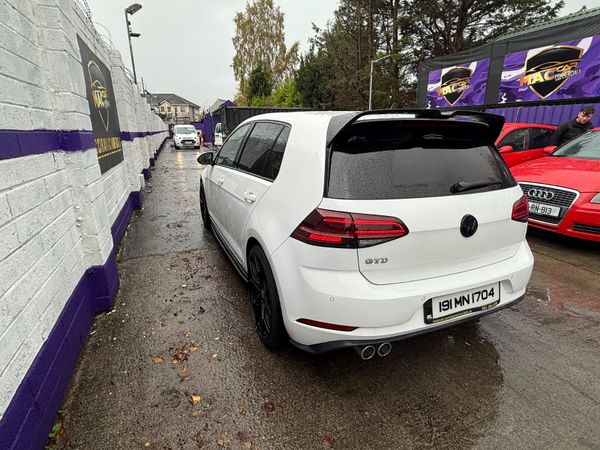 Volkswagen Golf GTD 2019 370061474