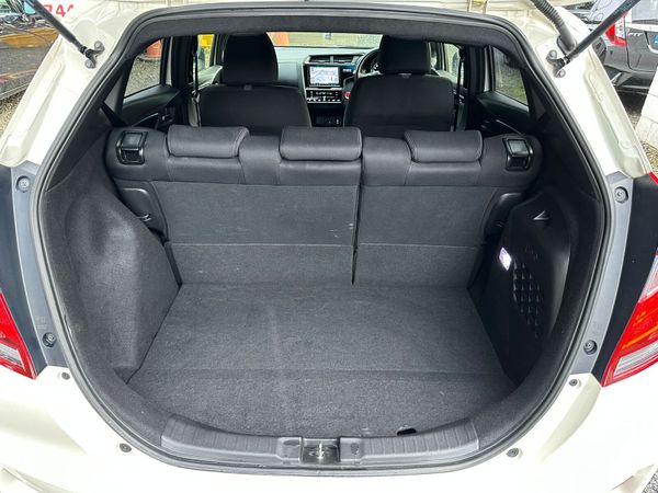 HONDA FIT 2017 S-SENSING EDITION TOP-SPECS 370074513