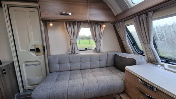 Swift Sprite Major Island bed caravan 370092568