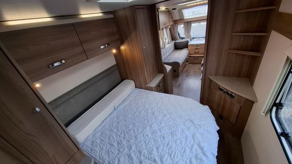 Swift Sprite Major Island bed caravan 370092562