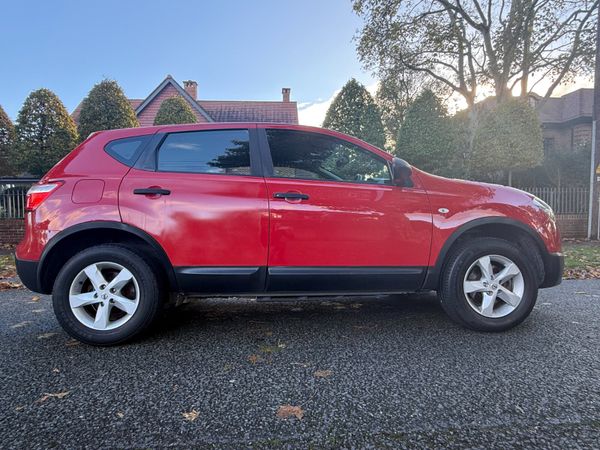 Stunning Qashqai New: NCT. Tyres. Service. low Km 370108617