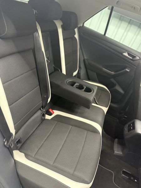 *Now Reserved* Volkswagen T-Roc 2018 370117218