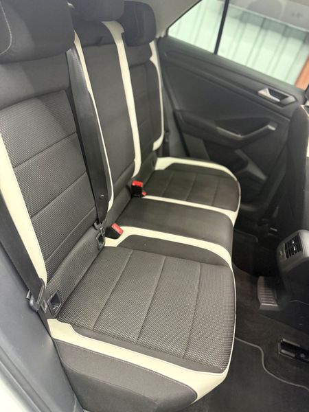 *Now Reserved* Volkswagen T-Roc 2018 370117219