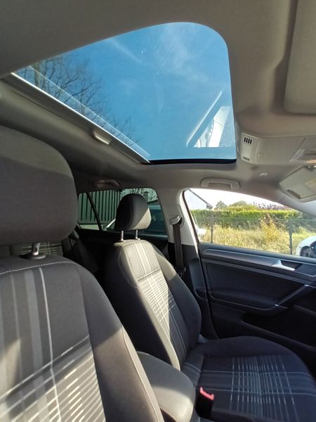 Volkswagen Golf 2016 370124479