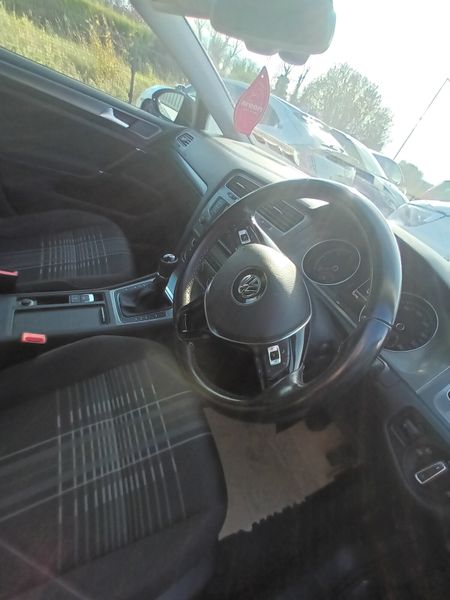 Volkswagen Golf 2016 370124473