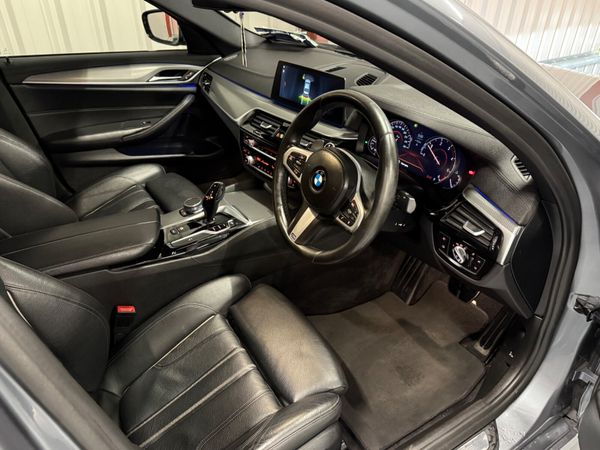 2018 BMW 520D M-Sport 370120614