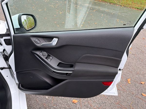 Ford Fiesta 2018 Titanium 1.5 TDCI 370149498