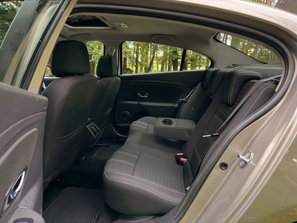 Renault Fluence 2016 Limited Edition 370141384