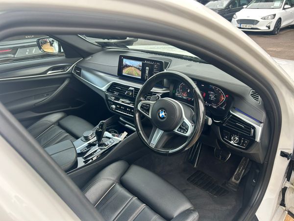 BMW 520D MSPORT 370154065