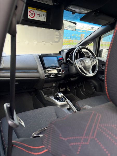 2014 Honda Fit 1.5 Hybrid 370155639