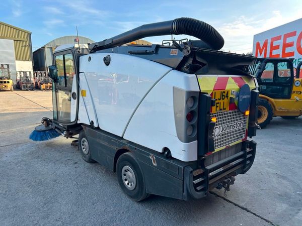 2014 JOHNSTON  CITY ROAD COMPACT SWEEPER 370167297