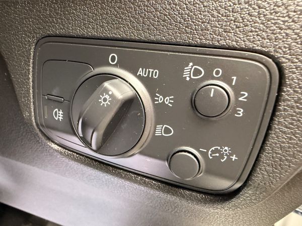 Audi Q2 2017 TDI Irish Car 370162502