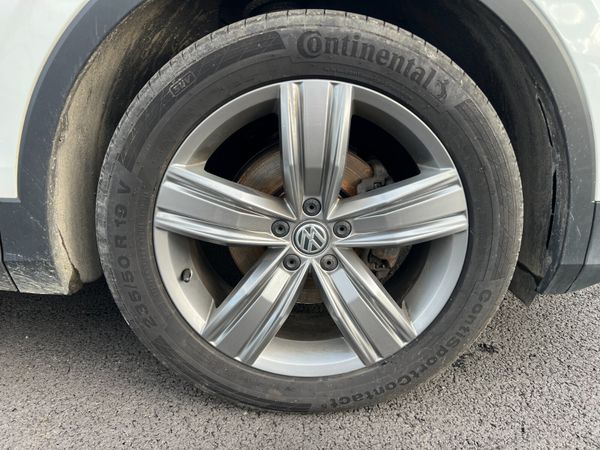 2018 (182) Volkswagen Tiguan SEL 2.0 TDI BMT -Auto 370171720