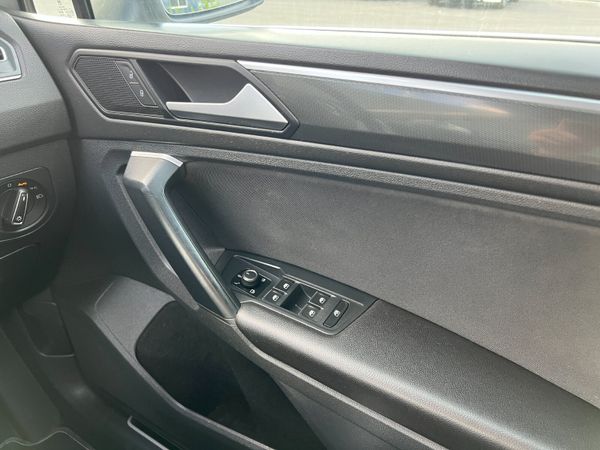 2018 (182) Volkswagen Tiguan SEL 2.0 TDI BMT -Auto 370171731