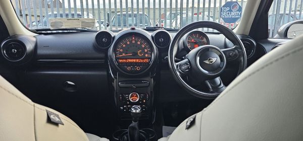 2016 Mini Countryman (PAN ROOF) Manual 370173234