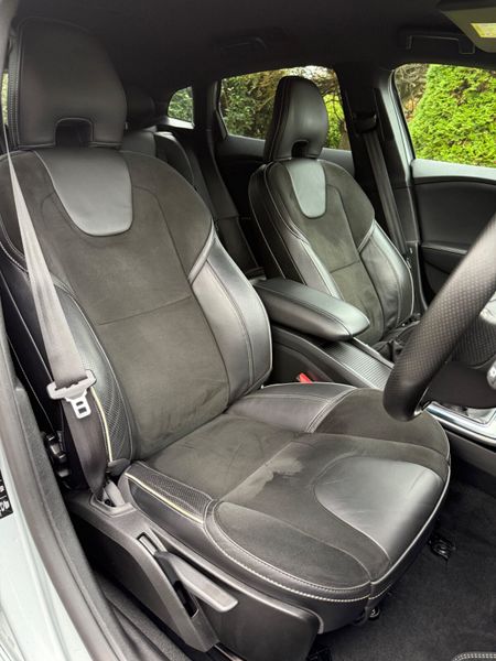 Excellent Condition 161 Volvo V40 R-Design! 370182469