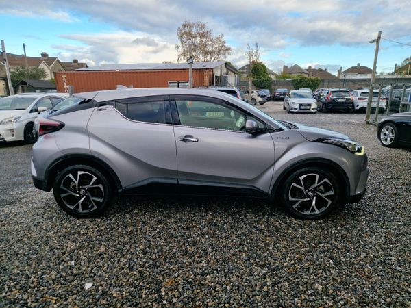 2017 Toyota C-HR G LED EDITION 370182889