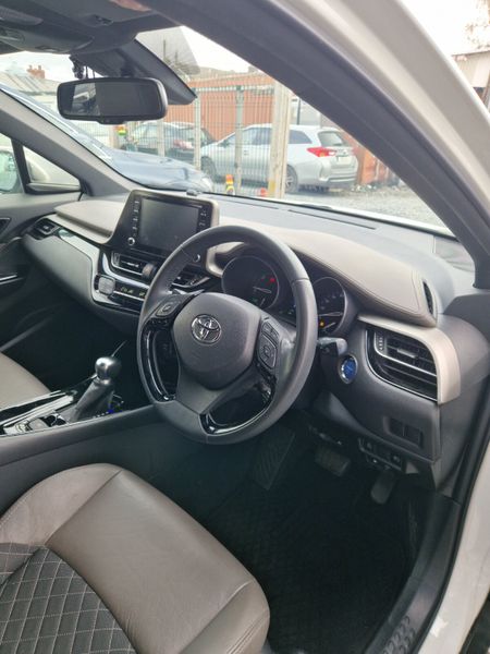 2017 Toyota C-HR G LED EDITION 370182894