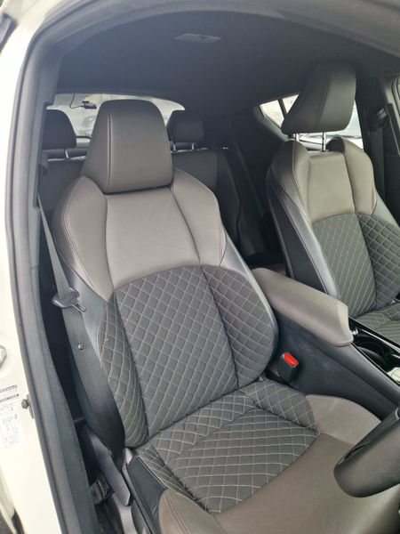 2017 Toyota C-HR G LED EDITION 370182898