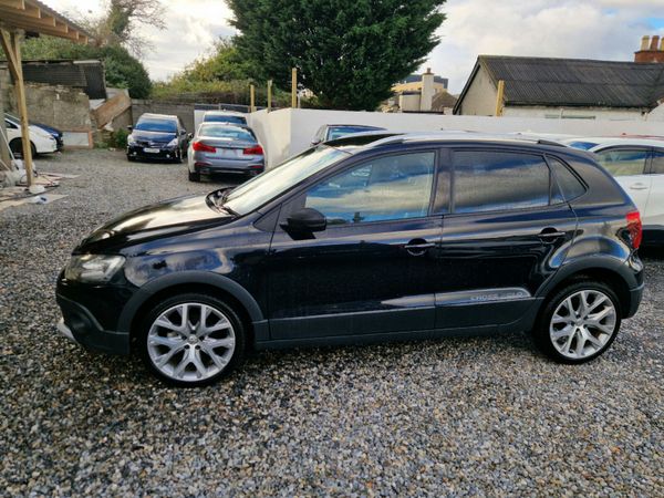 2016 volkswagen Polo Cross | 1.2 TSI Auto 370213718