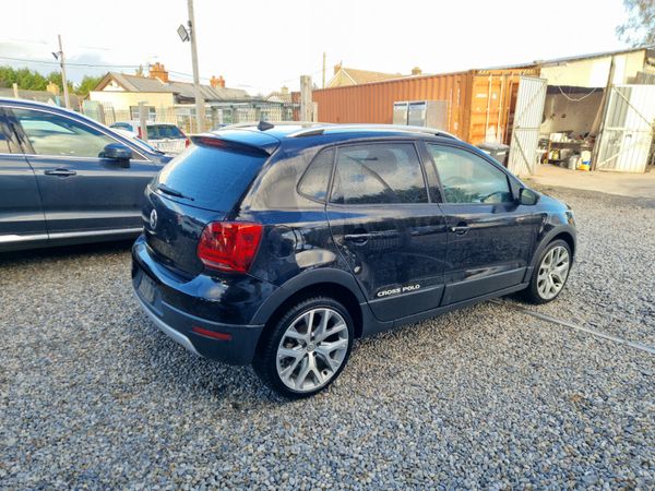 2016 volkswagen Polo Cross | 1.2 TSI Auto 370213775