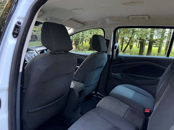 Ford Grand C-Max 2015 7 Seats 370227786