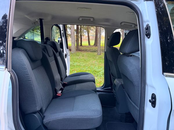 Ford Grand C-Max 2015 7 Seats 370227780