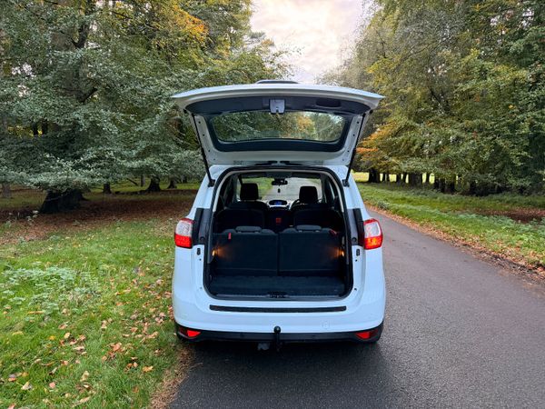 Ford Grand C-Max 2015 7 Seats 370227794