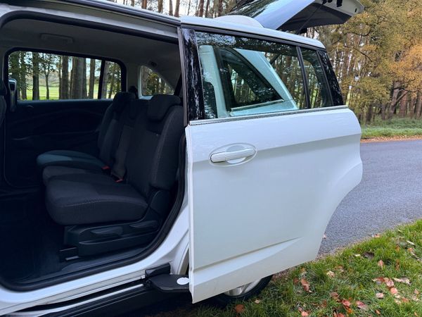 Ford Grand C-Max 2015 7 Seats 370227792