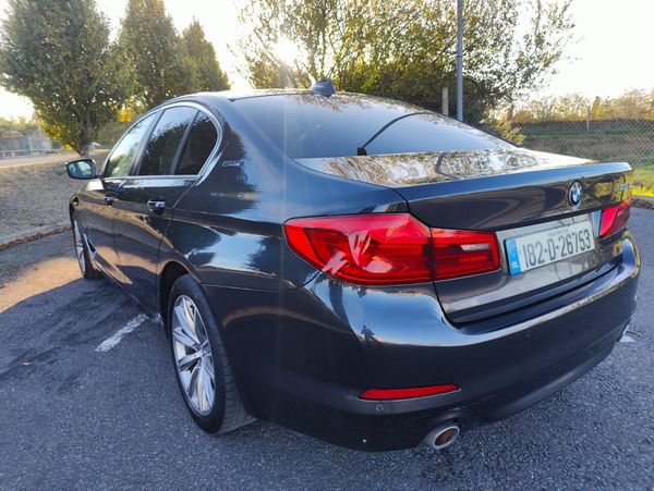 BMW 5-Series 2018 530E 370221850
