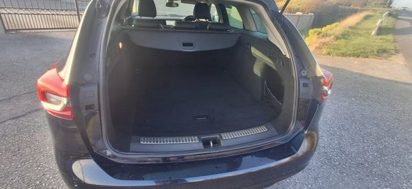 Opel Insignia 2018 370236154