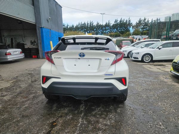 192 Toyota CH-R Automatic Hybrid / G leather Spec 370236184