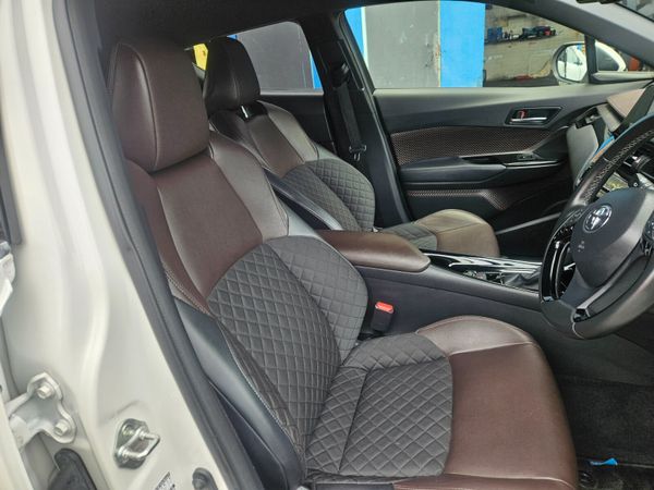 192 Toyota CH-R Automatic Hybrid / G leather Spec 370236206