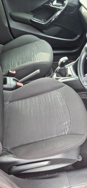 Peugeot 208 2013 370236346