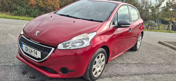 Peugeot 208 2013 370236350