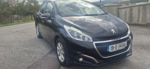 Peugeot 208 1.2 370236478