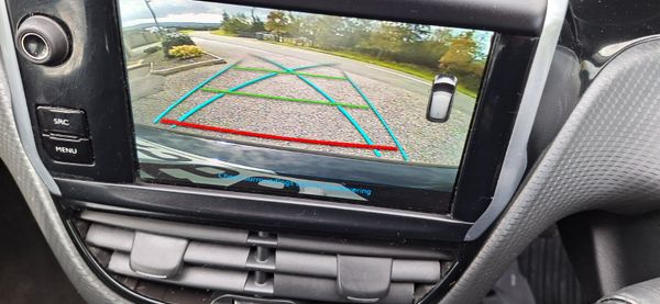 Peugeot 208 1.2 370236486