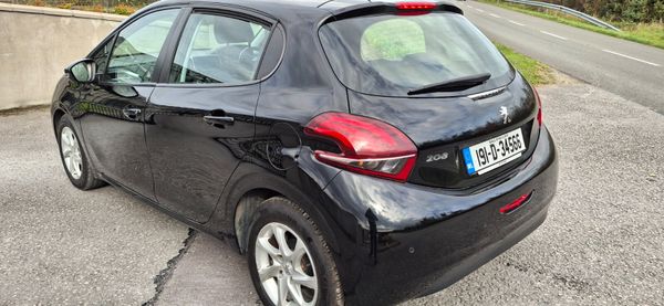 Peugeot 208 1.2 370236480