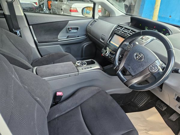2014 Toyota Prius 7 seater Auto Hybrid 370237316