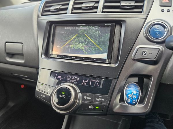 2014 Toyota Prius 7 seater Auto Hybrid 370237317