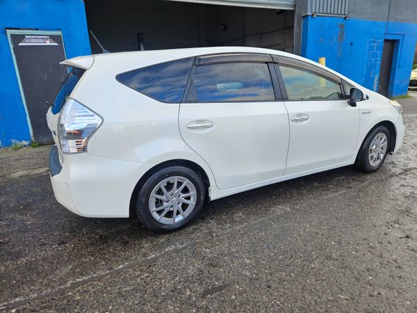 2014 Toyota Prius 7 seater Auto Hybrid 370237312
