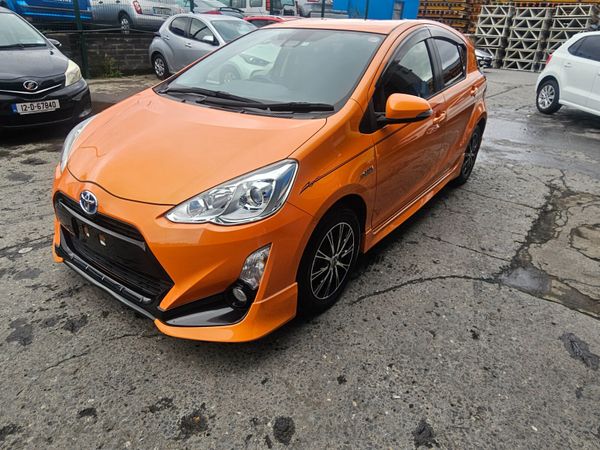 2016 Toyota Aqua Hybrid Sports Auto 370237745