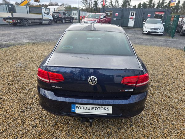 Volkswagen Passat 2017 370241948